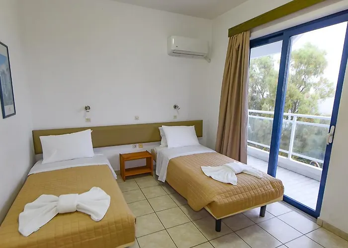Amalia Sea Apartahotel 3*