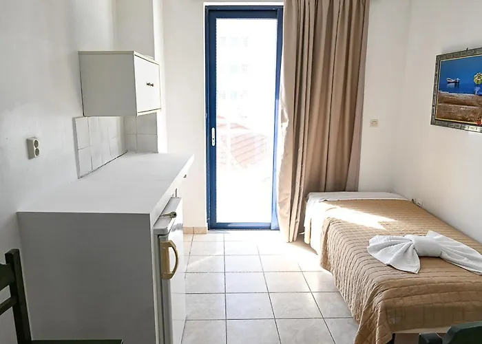 Apartahotel Amalia Sea 3*
