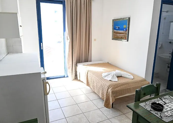 Apartahotel Amalia Sea 3*